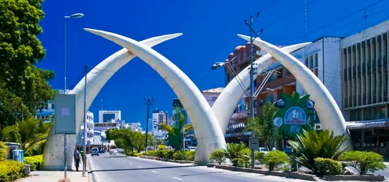 The Mombasa Tusks against a clear sky on Moi Avenue
